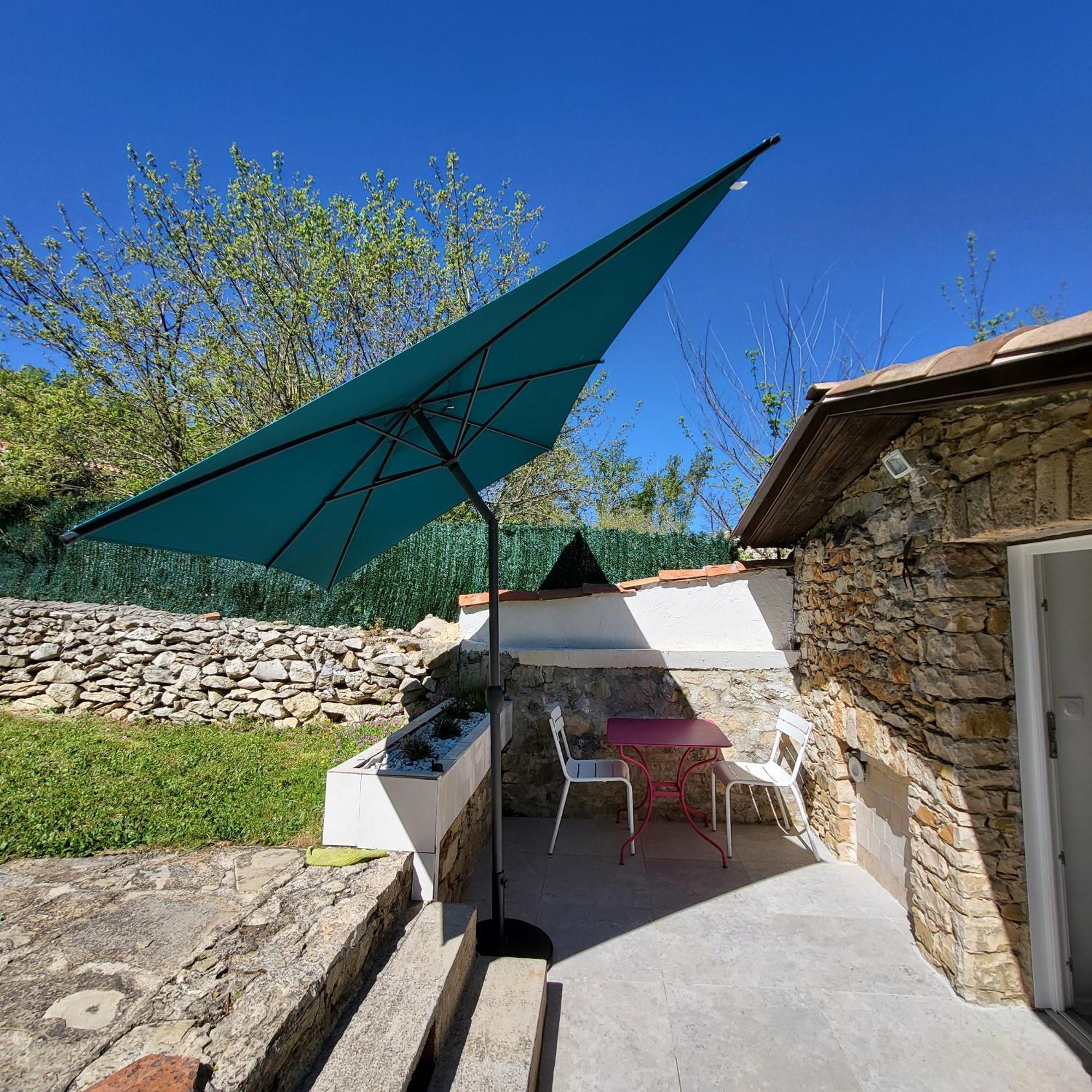 Hotel Les Pierres De Cezaire Saint-Cézaire-sur-Siagne Exteriér fotografie